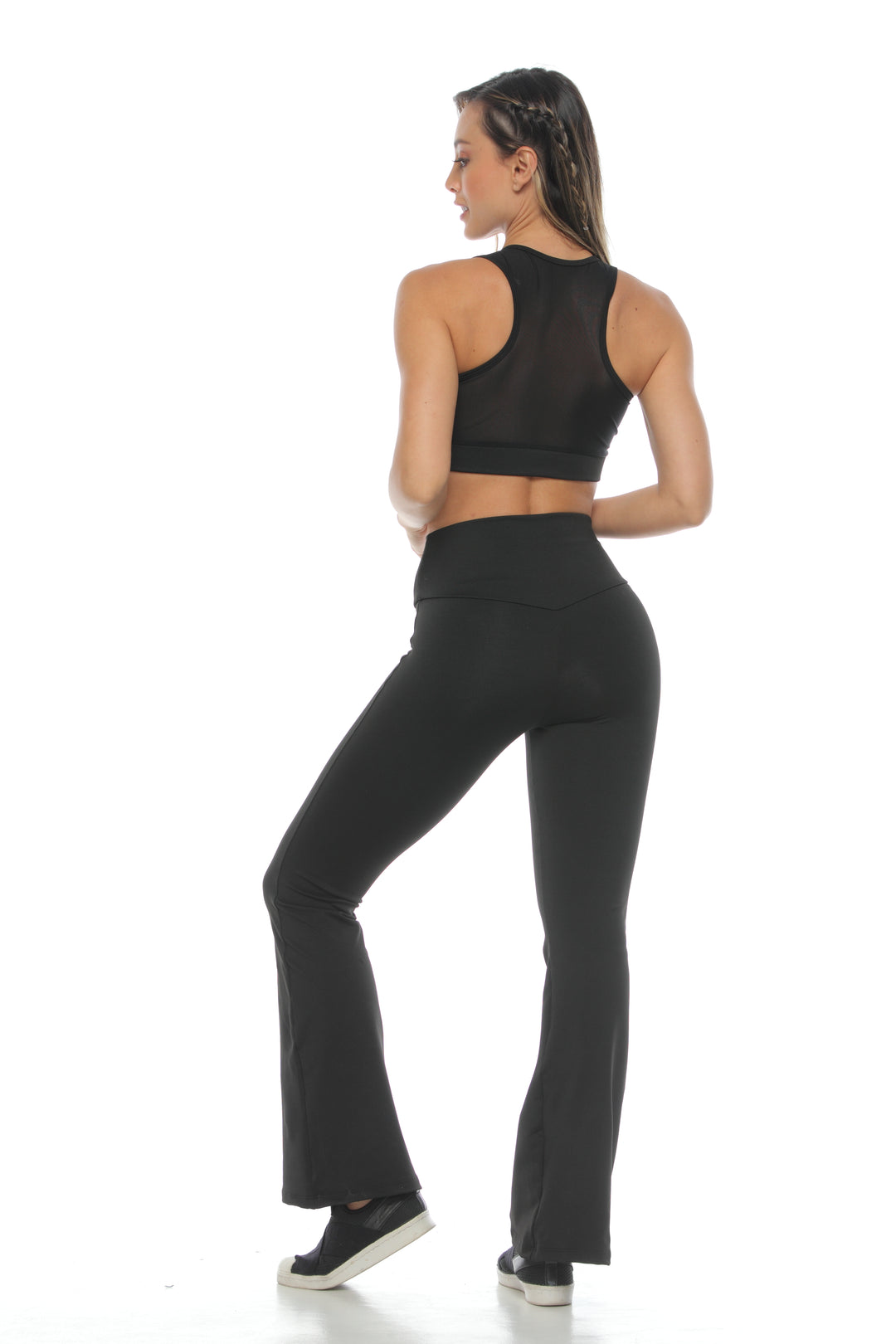Flared Yoga Pants – High Waist Comfort